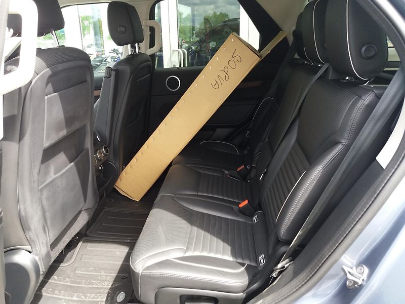 Land Rover Discovery 3.0D HSE Sd6,1.ČR,DPH !!! - fotka 13 z 22