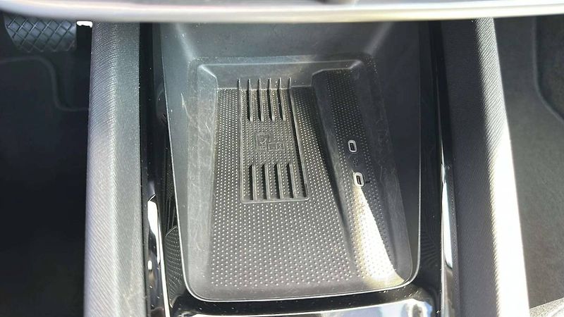 Škoda Octavia Combi Top Selection 2,0TDI 110 - fotka 17 z 31