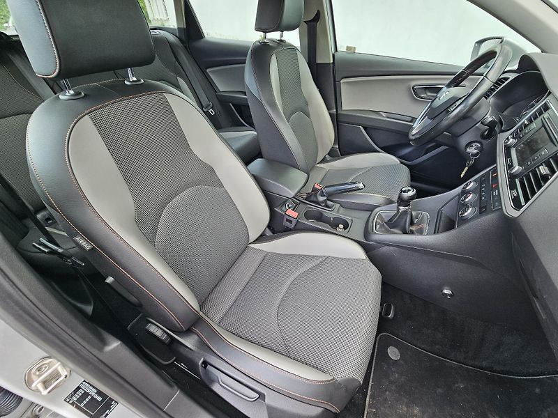 Seat Leon (2015) 1.6TDI 4X4 TAŽNÉ  - fotka 15 z 17