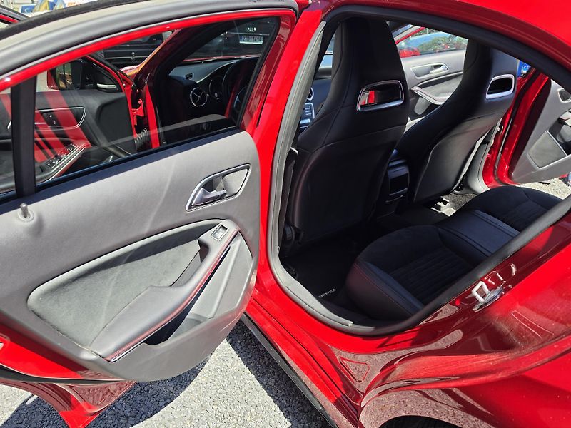 Mercedes-Benz Třídy A 220CDI AMG Harman Kardon - fotka 7 z 17