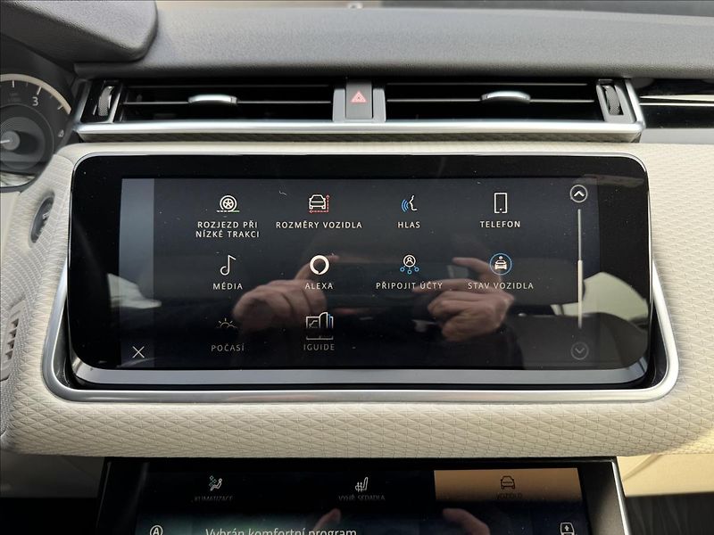 Land Rover Range Rover Velar 3,0 D300 R-DYNAMIC SE AWD DPH - fotka 22 z 36