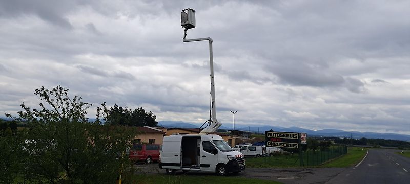 Renault Master plošina  12m - fotka 1 z 13