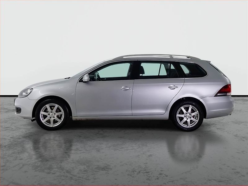 Volkswagen Golf (2010) 1.6 TDI, Serv.kniha, Tažné - fotka 3 z 16