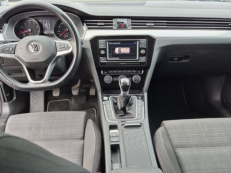 Volkswagen Passat Variant 1.5 TSI EVO Business - fotka 9 z 25