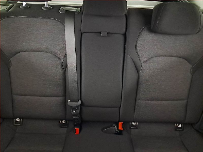 Hyundai i30 (2023) Smart 1.0 T-GDI - fotka 10 z 17