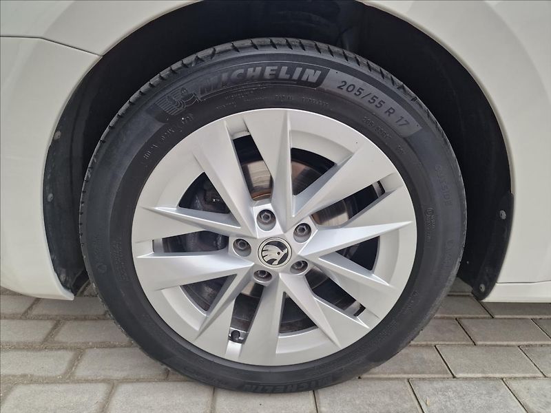 Škoda Octavia 1.5TSI G-Tec DSG Style,1.Maj. - fotka 45 z 50