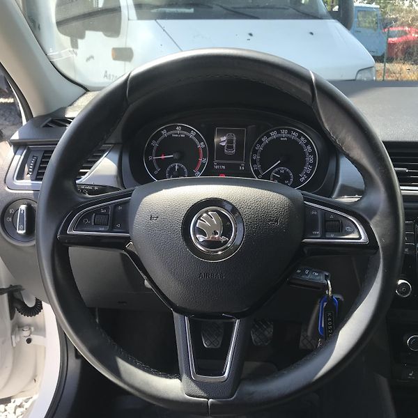 Škoda Rapid 1.0 TSI 81 KW ,STYLE ,ČR... - fotka 12 z 21