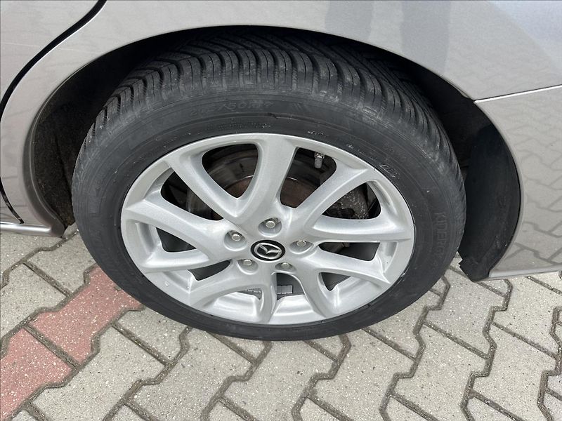 Mazda 5 2,0 7.míst - fotka 26 z 26