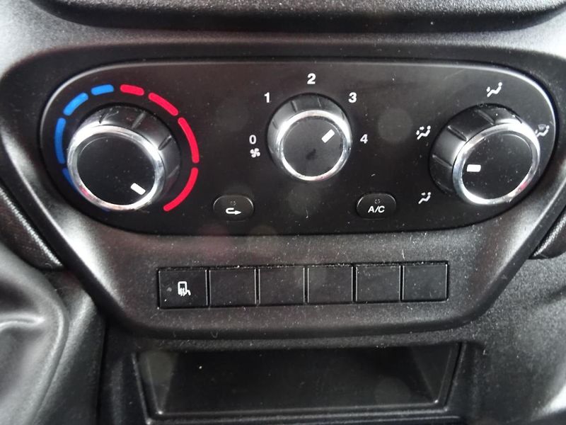 Iveco Daily 35S17 10 Palet AC - fotka 15 z 20
