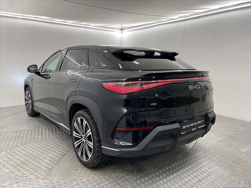 BYD Sealion 7 (2025) Excellence AWD - fotka 3 z 10