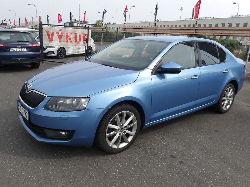 Škoda Octavia 1,6TDi 81kW DSG ! ČR !  KRASAV - fotka 4 z 33