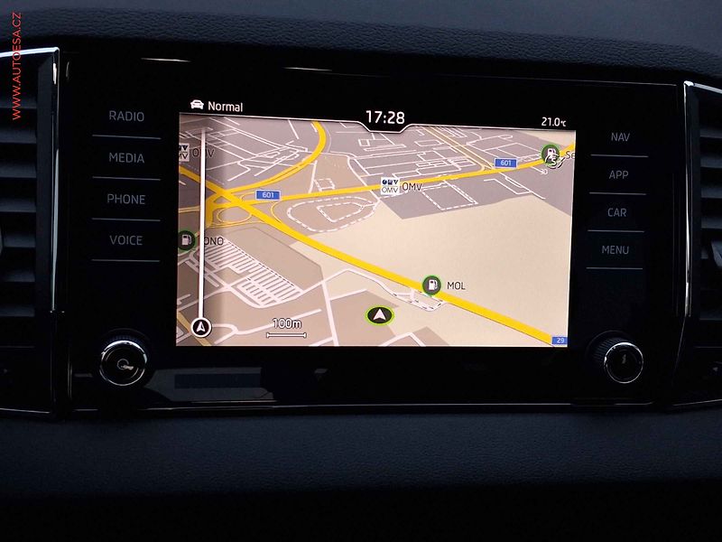 Škoda Karoq (2022) 1.5 TSi, 1.maj,ČR, Style,DSG - fotka 17 z 19