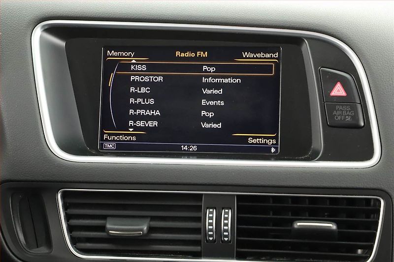 Audi Q5 (2016) S line 2.0 TDI, 4X4, Automat - fotka 16 z 19