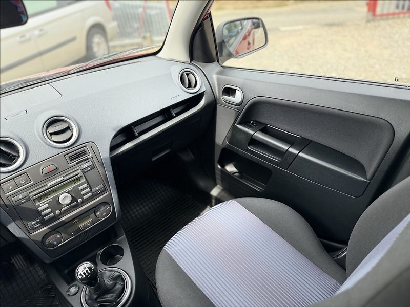Ford Fusion 1,4 i DIGIKLIMA 57tKm PŮVOD ČR - fotka 20 z 27