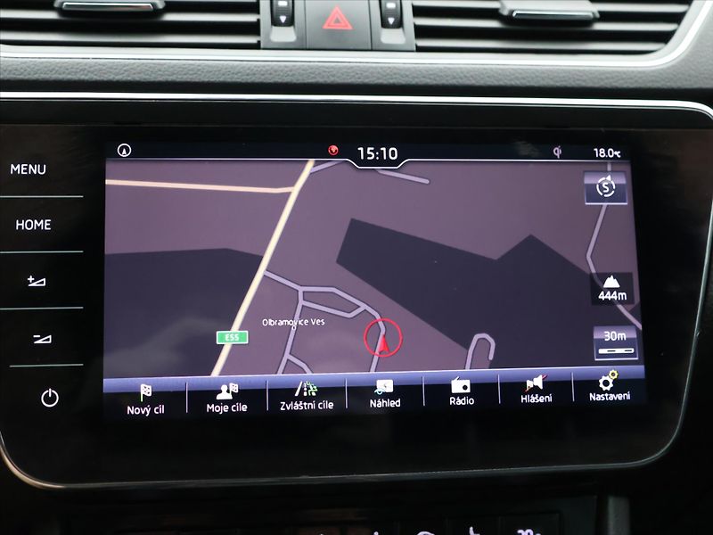 Škoda Superb 2,0 TDI 140kW CZ Style Kůže - fotka 20 z 32
