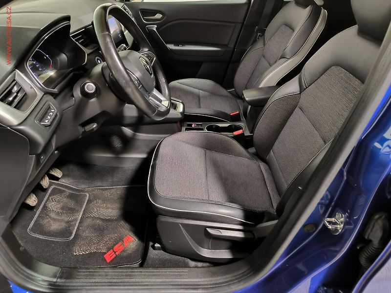 Renault Captur (2021) 1.0 TCe, 1.maj,ČR, Intense - fotka 9 z 17