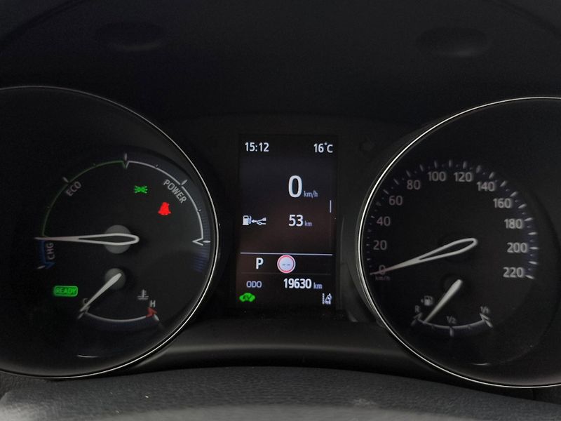 Toyota C-HR (2023) 1.8 e-CTV 72kW, ČR, 1. Maj., S - fotka 17 z 27