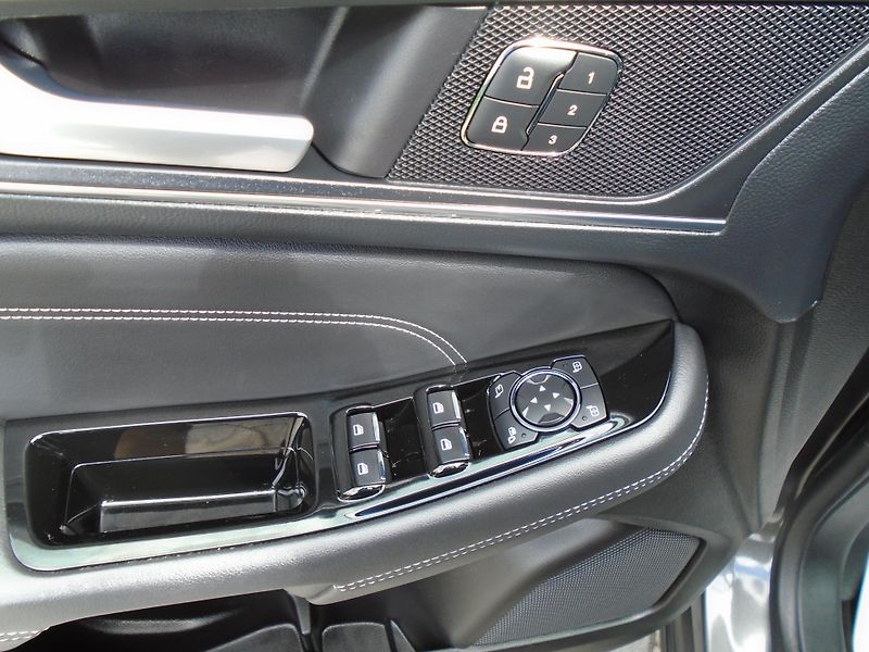 Ford Galaxy 2.0EcoBlue 140kW 8AT Titanium - fotka 21 z 48