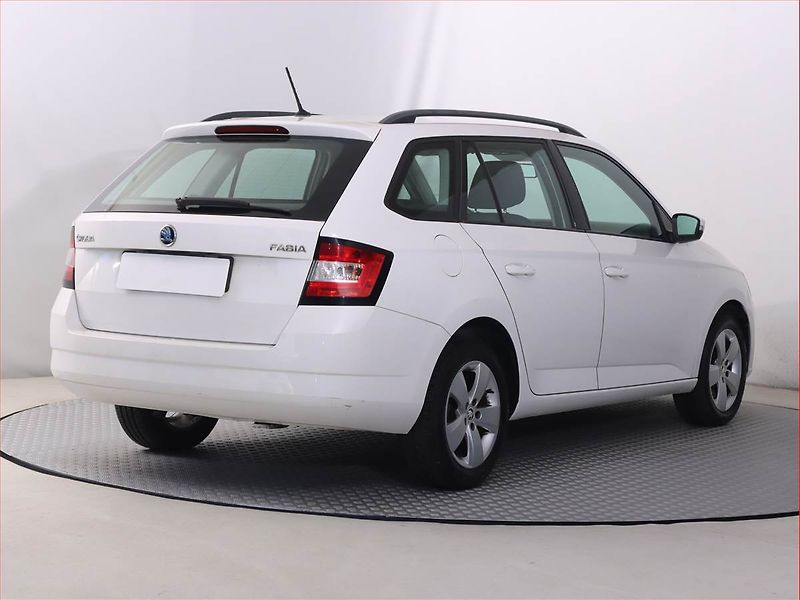 Škoda Fabia (2016) 1.2 TSI - fotka 5 z 17