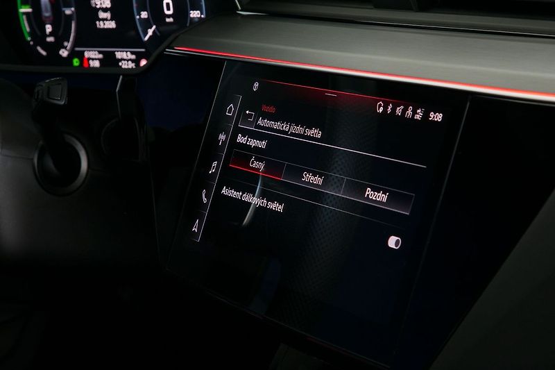 Audi e-tron 55 300kW Matrix Pano NV Tažné - fotka 34 z 47