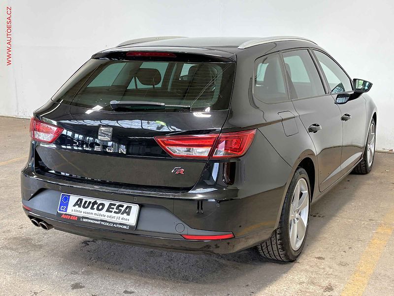 Seat Leon (2016) 2.0 TDi, FR, STK9/28 - fotka 4 z 15