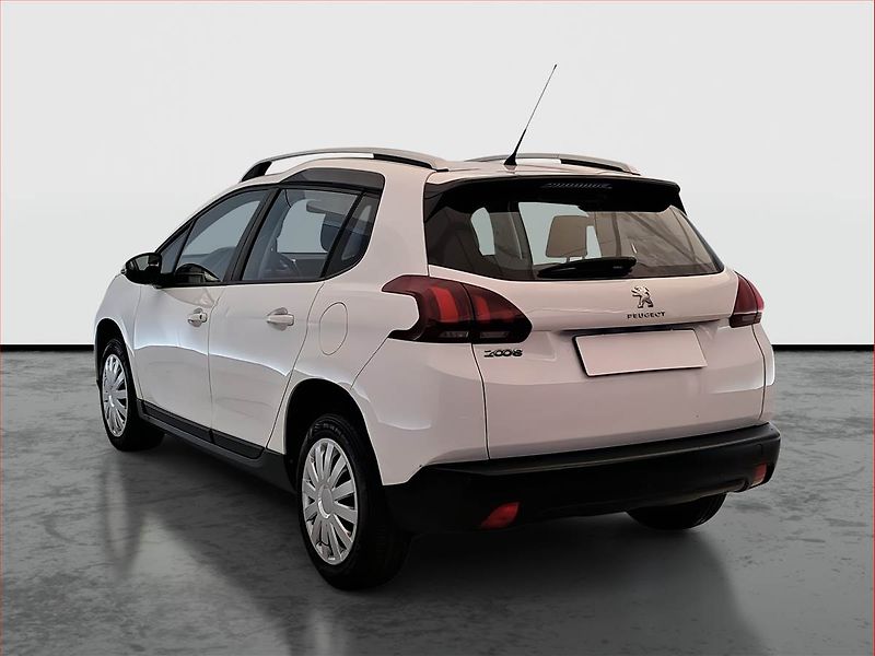 Peugeot 2008 (2017) 1.6 BlueHDi, Tempomat - fotka 4 z 14