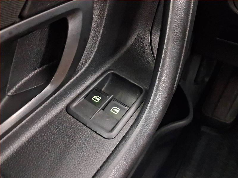 Škoda Fabia (2012) 1.2 12V, po STK, jezdí výborně - fotka 15 z 15