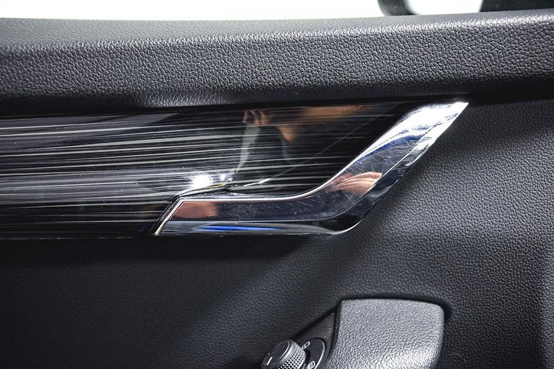 Škoda Octavia Combi 1.5 Tsi G-Tec Style 7st  - fotka 18 z 25