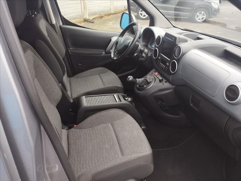 Citroën Berlingo 1,6 HDi 73KW Multispace - fotka 8 z 17