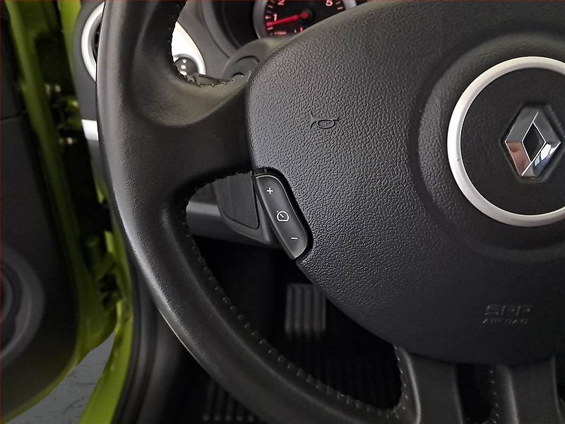 Renault Clio (2010) 1.2 16V, Automat, Navi - fotka 16 z 19