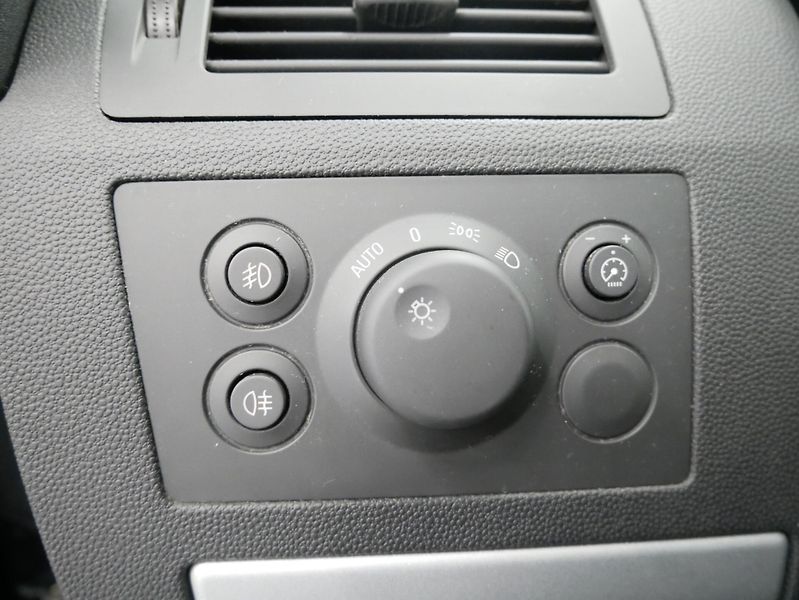 Opel Zafira - fotka 13 z 27