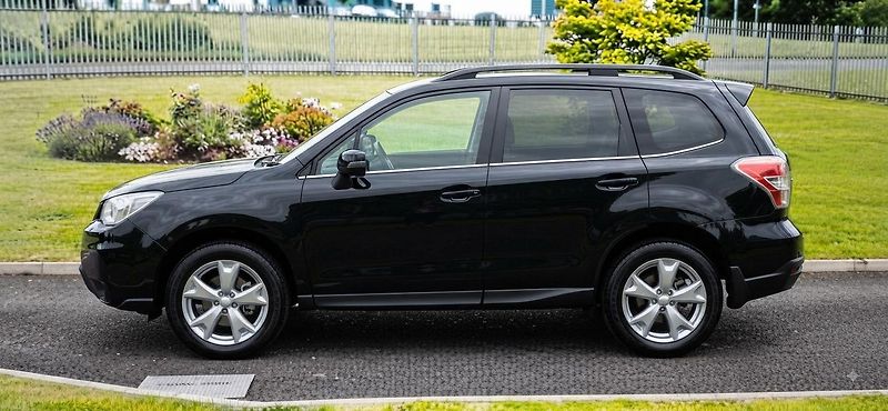 Subaru Forester 2.0 benzin 110 kw 4x4 - fotka 7 z 43