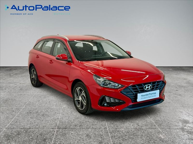 Hyundai i30 1,5 DPi COMFORT 1.MAJITEL - fotka 3 z 13
