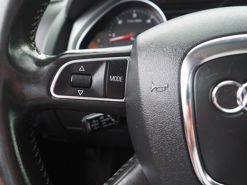 Audi Q7 (2010) 3.0 TDI, 176 kW, Quattro - fotka 24 z 38