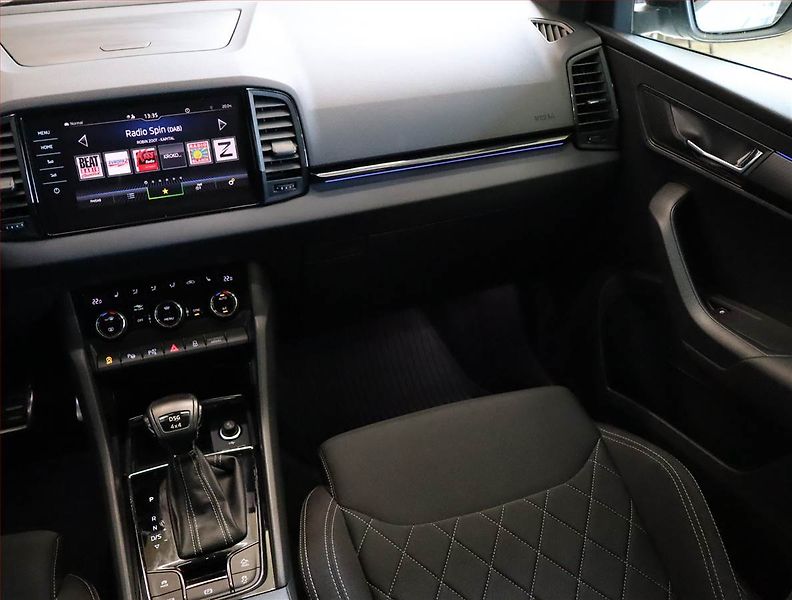 Škoda Karoq (2022) Sportline 2.0 TSI - fotka 8 z 24