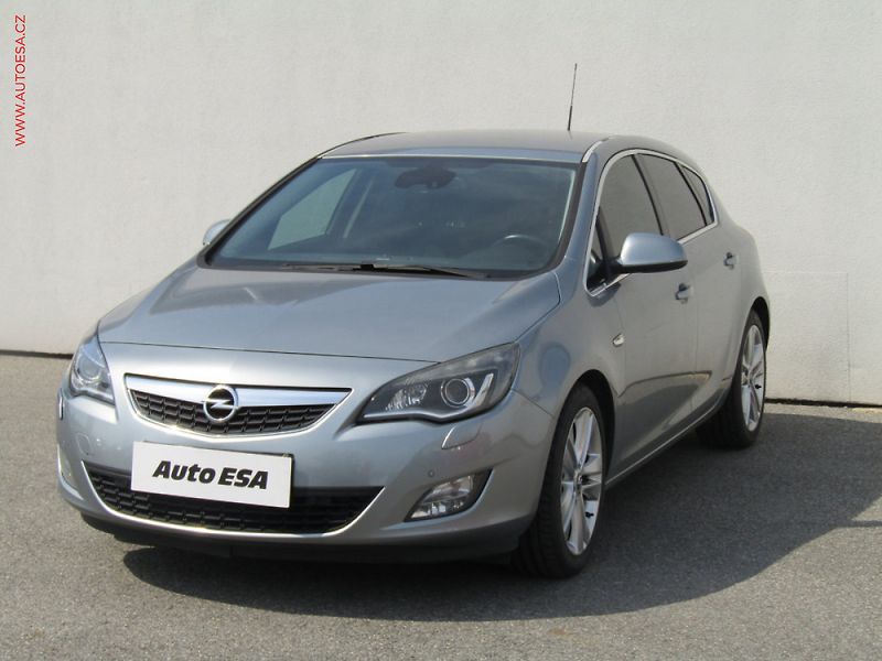 Opel Astra (2011) 1.7 CDTI, 1.maj, AC, temp - fotka 3 z 3