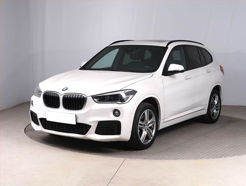 BMW X1 (2016) M Sport xDrive20d, 4X4 - fotka 2 z 17
