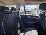 BMW Řada 5 3,0 530d TOURING KOMPLETVÝBAVA - náhled 12