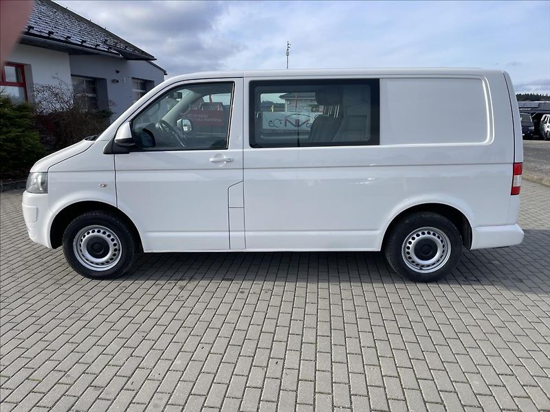 Volkswagen Transporter 2,0 TDi 75kw 6míst Tažné bez k - fotka 2 z 40