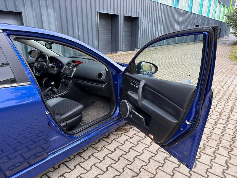 Mazda 6 2,2 MZR-CD - fotka 17 z 22