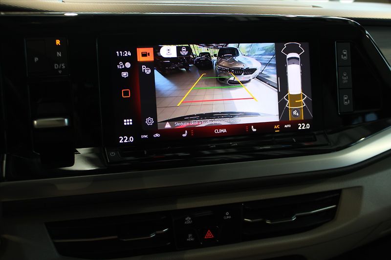 Volkswagen Multivan TDi DSG Style Long ACC/NezTop/ - fotka 20 z 33