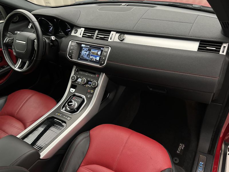 Land Rover Range Rover Evoque AWD HSE Si4 AUT - fotka 21 z 44