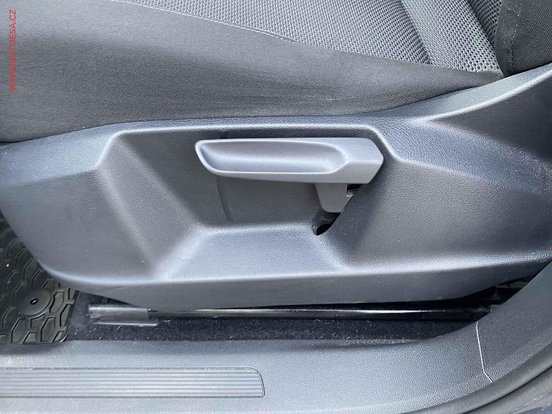 Volkswagen Touran (2017) 1.2 TSi, Trendline - fotka 14 z 15