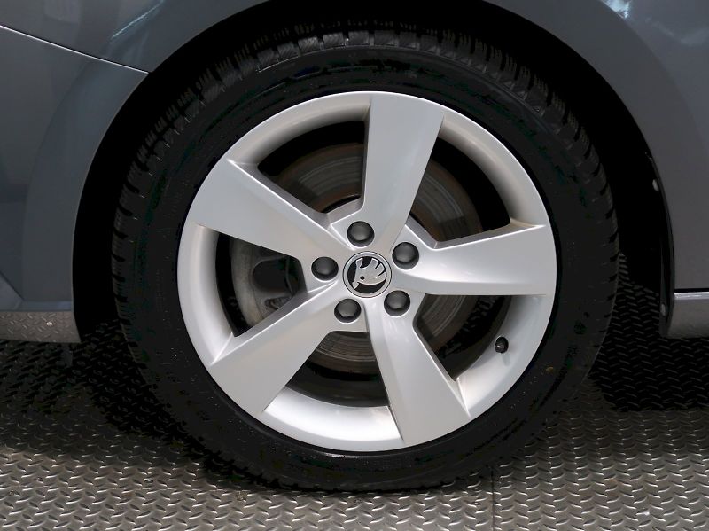 Škoda Fabia (2023) AMBITION TOP 1.0TSI 70KW DSG T - fotka 12 z 33