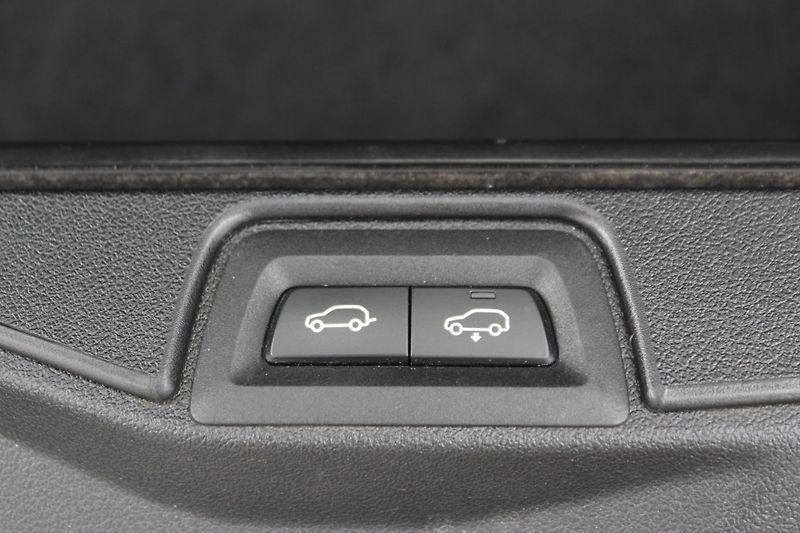 BMW X5 xDrive30d - fotka 22 z 28