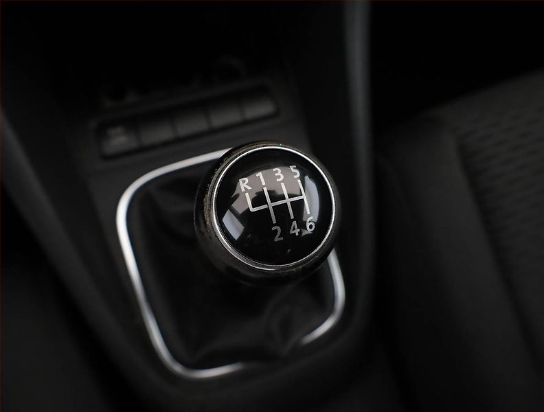 Volkswagen Golf (2009) 1.4 TSI, zamluveno - fotka 10 z 15
