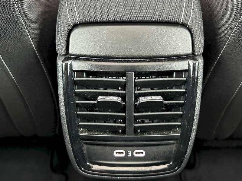 Škoda Kamiq (2025) DSG 1.5TSI 110kW Monte Carlo - fotka 28 z 33
