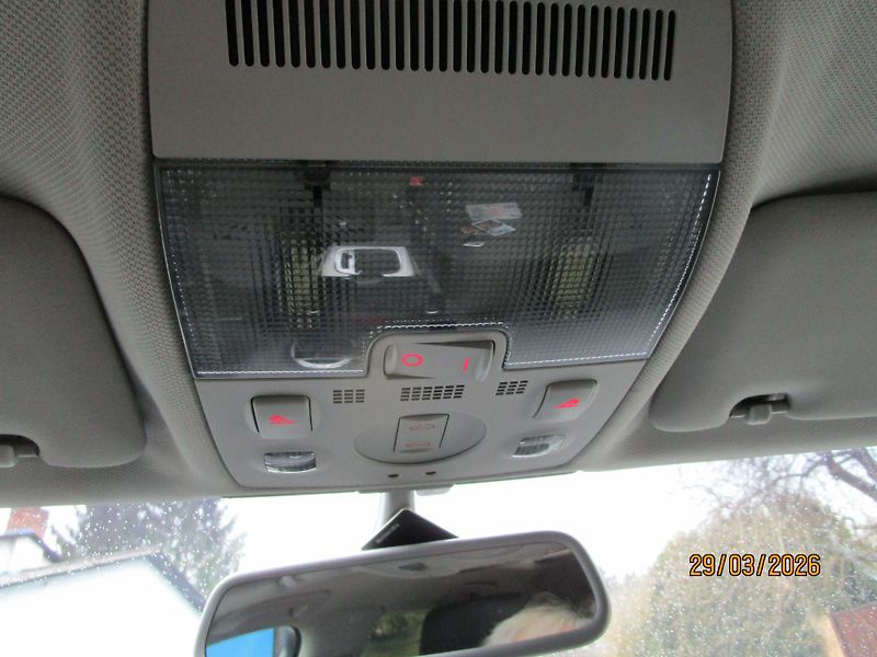 Audi A3 (2009) 2,0 TDi DSG panorama - fotka 26 z 28