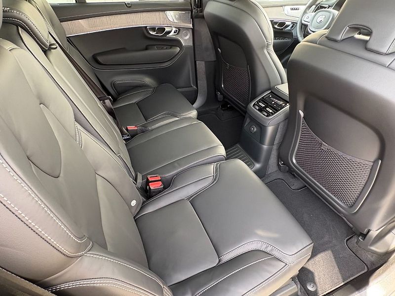 Volvo XC90 Ultra Bright T8 AWD 299kW - fotka 19 z 28