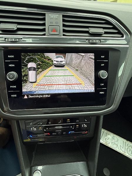 Volkswagen Tiguan (2022) 2,0TDi 110kW LIFE DSG ČR,1.maj - fotka 18 z 19
